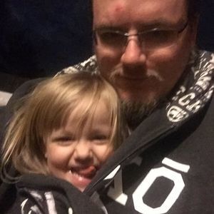 Meet your Posher, Logan